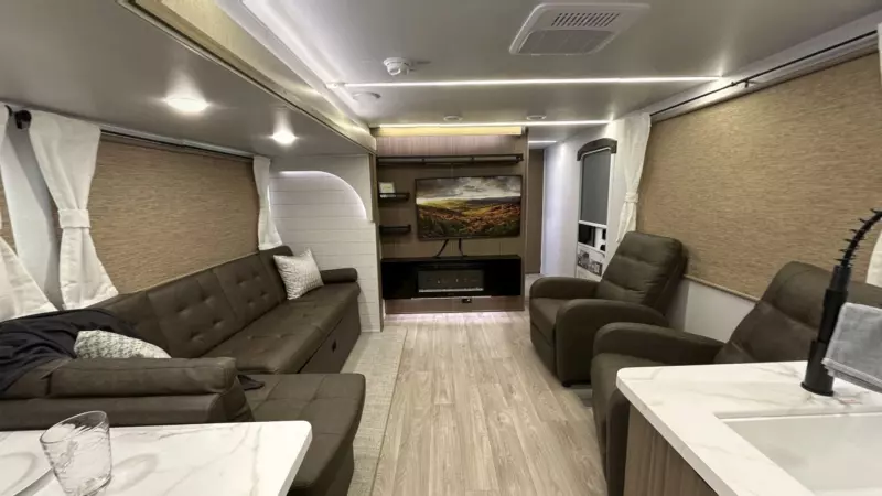 27RK Floorplan Main Room