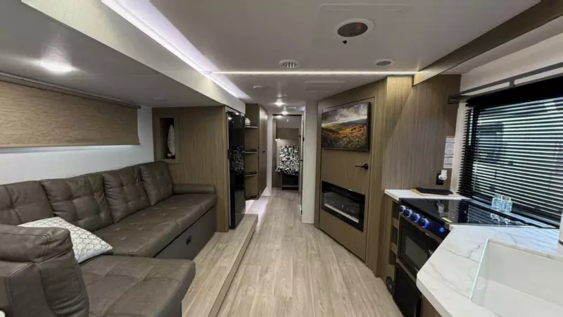 28ICE Floorplan Main Room